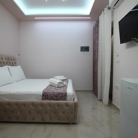 Armela * Sarandë